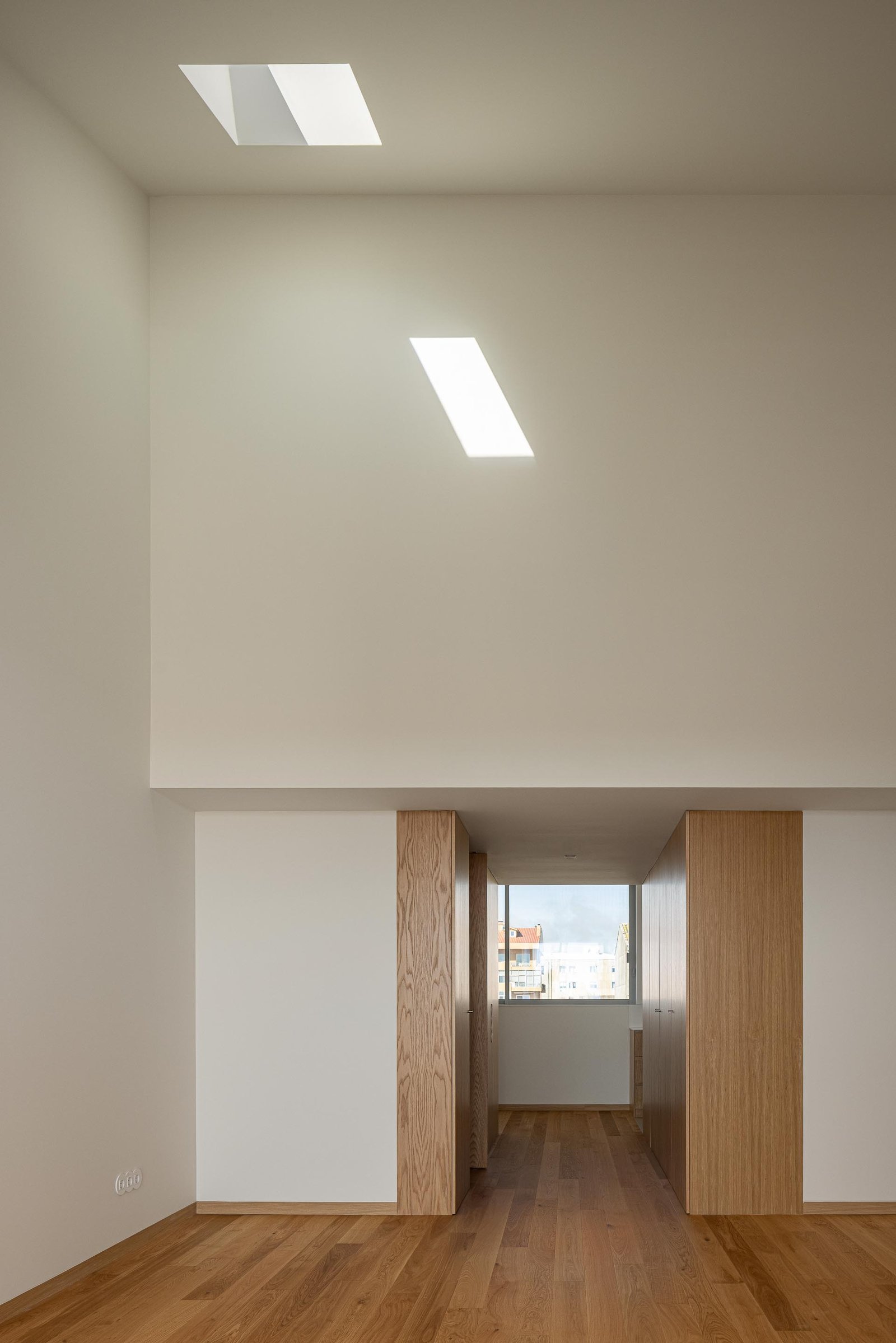 Hintze Ribeiro Residential Building