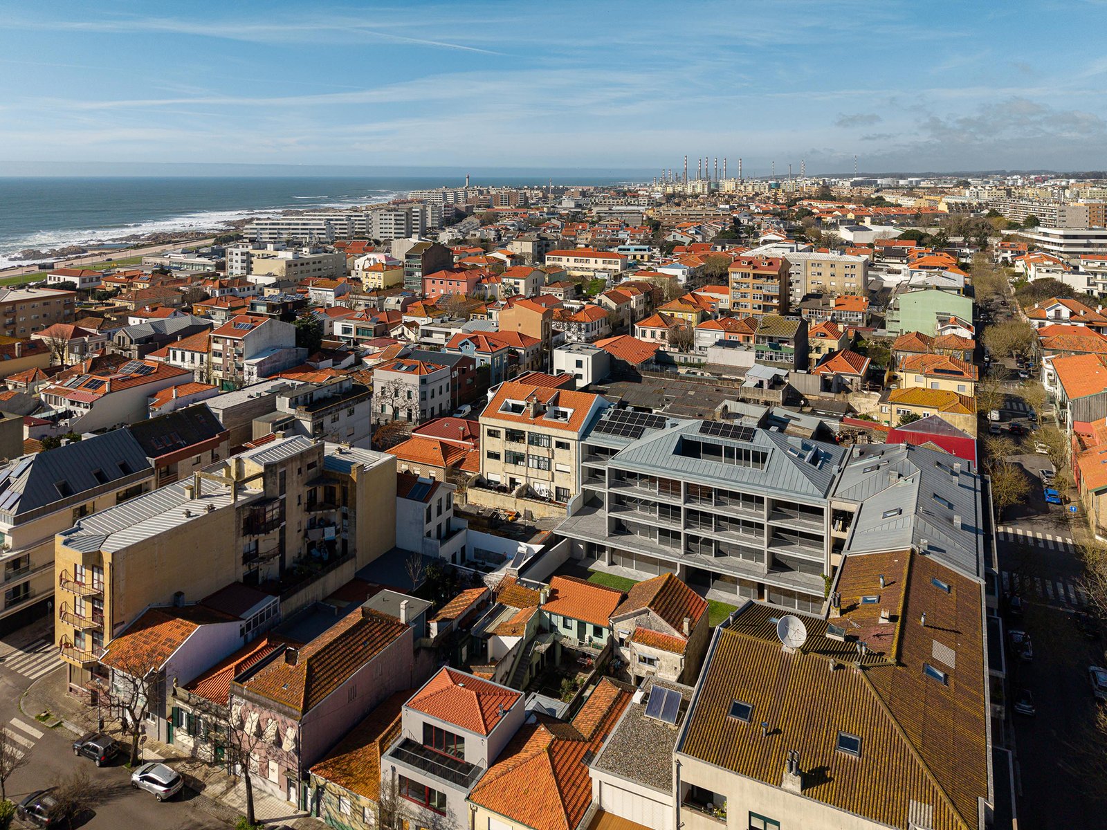 Hintze Ribeiro Residential Building