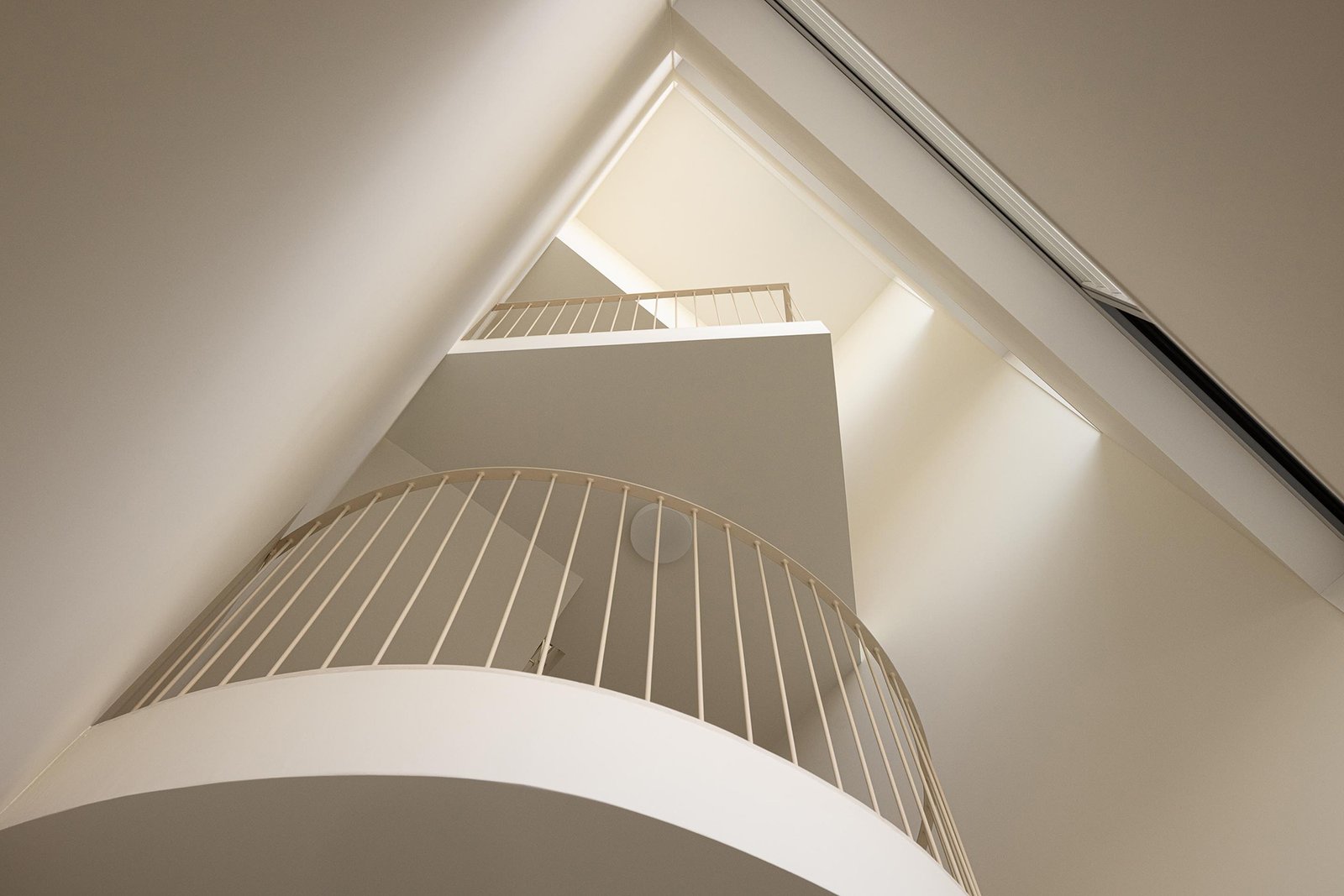 Hintze Ribeiro Residential Building